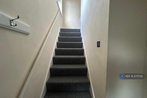 3 bedroom terraced house to rent, Frame Lane, Doseley, Telford, TF4