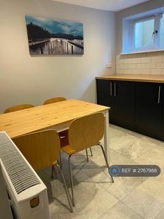4 bedroom semi-detached house to rent, Cromwell Road, St. Andrews, Bristol, BS6
