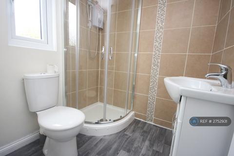 Studio to rent, Meriton Court, Bournemouth, BH1