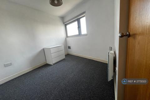 2 bedroom flat to rent, Altolusso, Cardiff, CF10