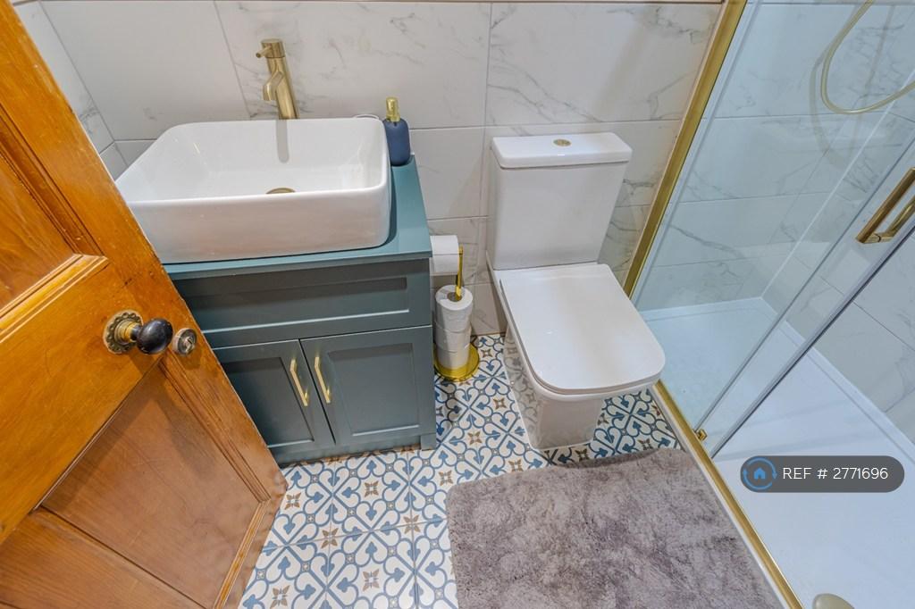 Bathroom 2
