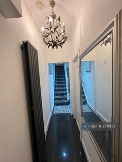 5 bedroom terraced house to rent, Grange Road, London, E13