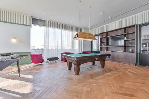 2 bedroom flat to rent, Glassworks Court, Greenford, UB6