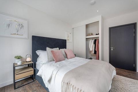 3 bedroom flat to rent, Greenford Quay, Greenford, UB6