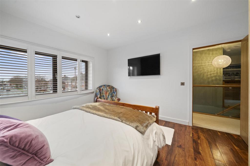 Bedroom 2a.JPG