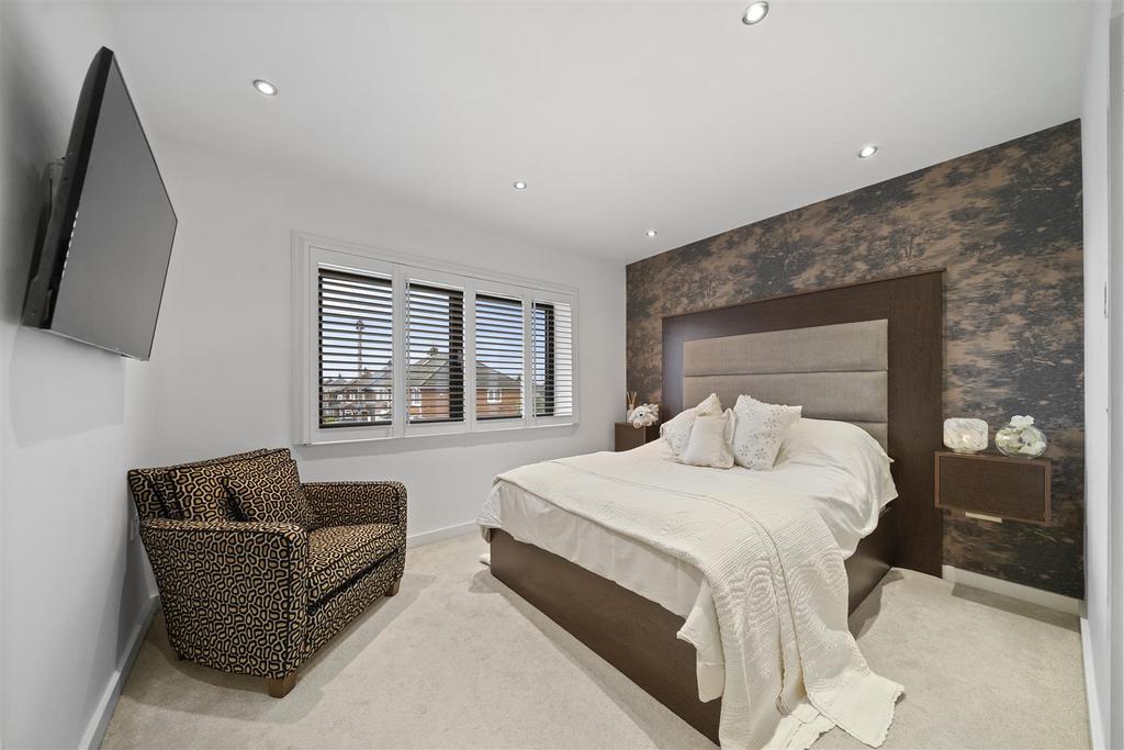 Bedroom 4e.JPG