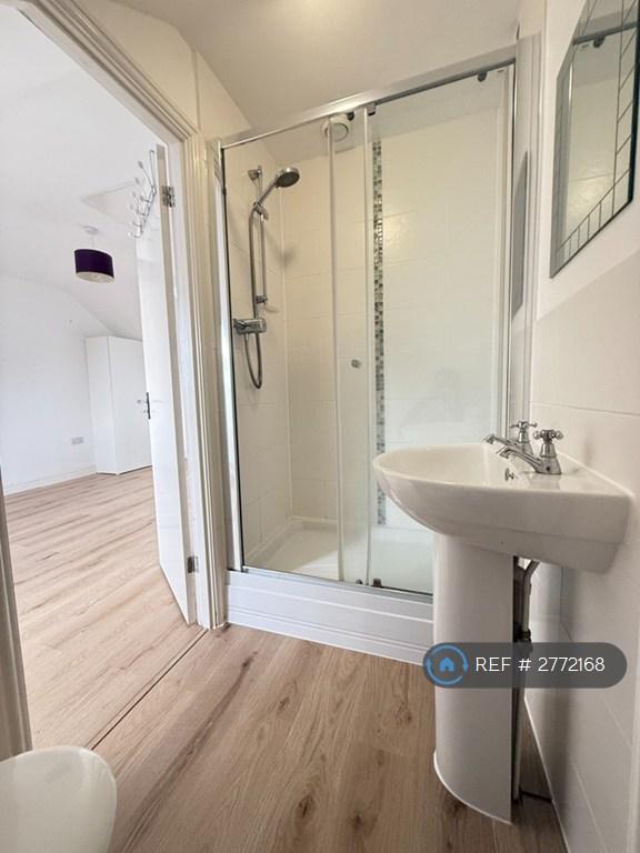 Ensuite - Master Bedroom