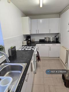 2 bedroom flat to rent, Denham Close, Luton, LU3