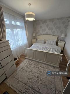 2 bedroom flat to rent, Denham Close, Luton, LU3