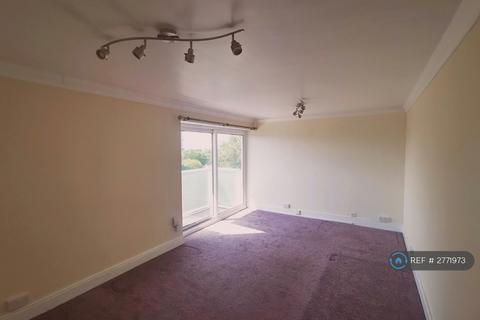 undefined, Basinghall Gardens, Sutton, SM2
