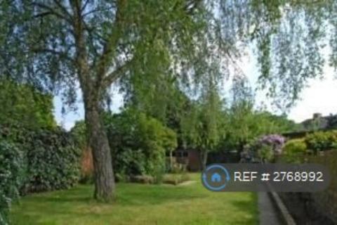 undefined, Heath Road, Hounslow, TW3