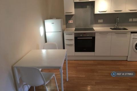 1 bedroom flat to rent, South Street, Pennington, Lymington, SO41