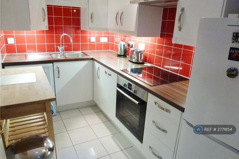 2 bedroom flat to rent, Rodney Place, Edinburgh, EH7