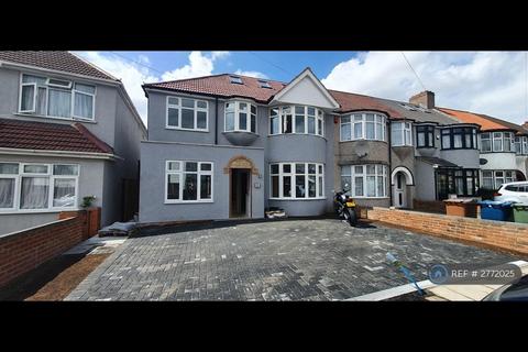 3 bedroom flat to rent, Kingsbury, Harrow, HA3