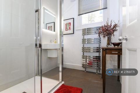 1 bedroom in a house share to rent, Wandsworth, London, SW12