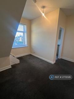 2 bedroom flat to rent, Beacon Road, Bradford, BD6