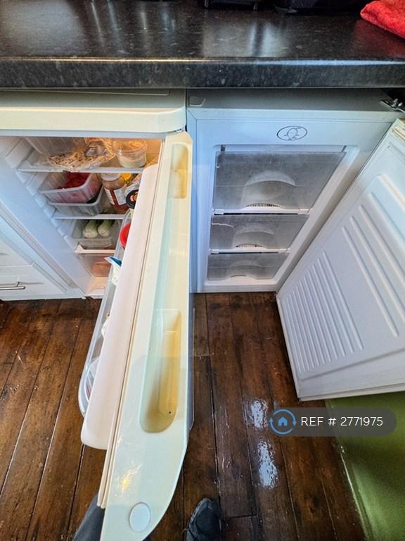 Kitchen - Fridge, Freezer