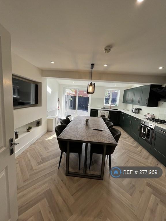 Communal Kitchen