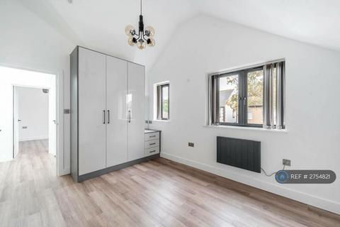 2 bedroom flat to rent, Eton Avenue, Wembley, HA0