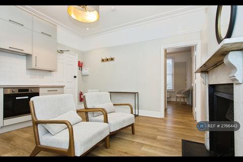 1 bedroom flat to rent, Bateman Street, Cambridge, CB2
