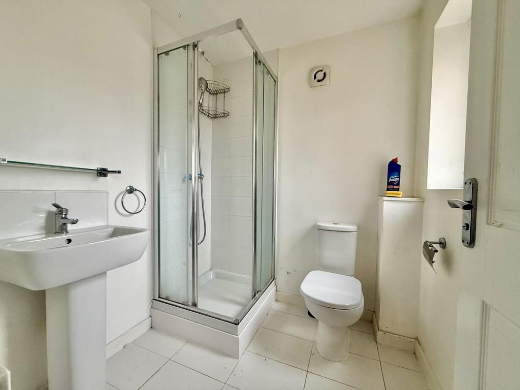 En-Suite 1