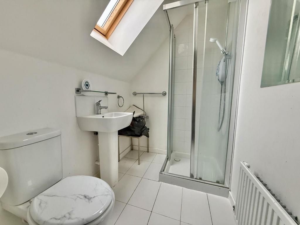 En-Suite 2