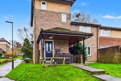 2 bedroom maisonette for sale, Longhurst Road, Crawley RH11