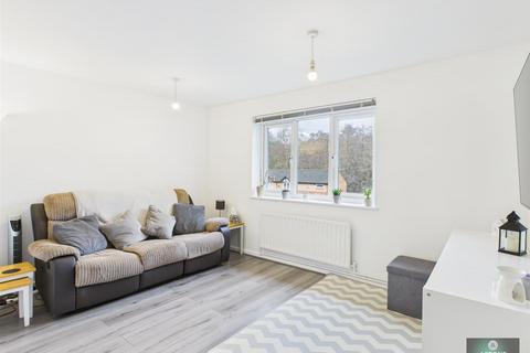 2 bedroom maisonette for sale, Longhurst Road, Crawley RH11