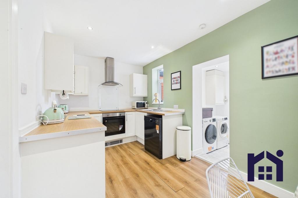 Dining kitchen