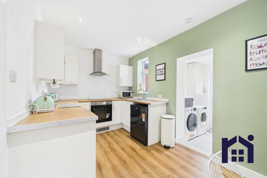 Kitchen dining