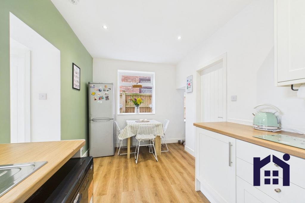 Kitchen dining