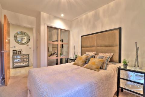 2 bedroom flat to rent, Welland House, Guildford, GU1