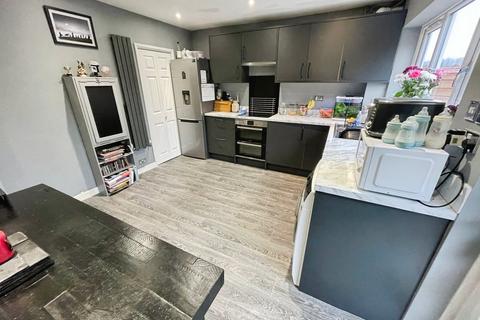 3 bedroom semi-detached house for sale, Hillingford Avenue, Birmingham, B43