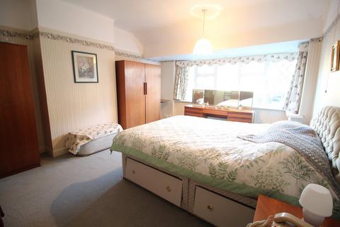 undefined, Ballards Way, South Croydon, CR2