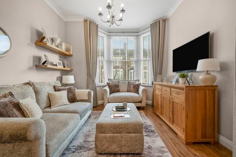 2 bedroom flat for sale, Portnall Road, London