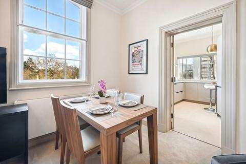 2 bedroom flat to rent, Grosvenor Gardens, London SW1W
