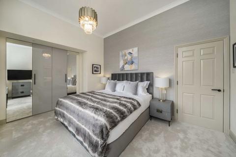 2 bedroom flat to rent, Grosvenor Gardens, London SW1W