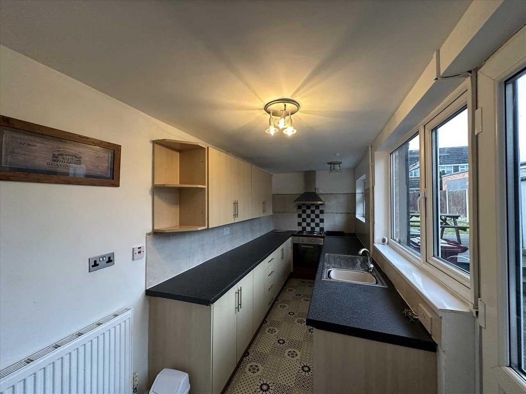 Kitchen: