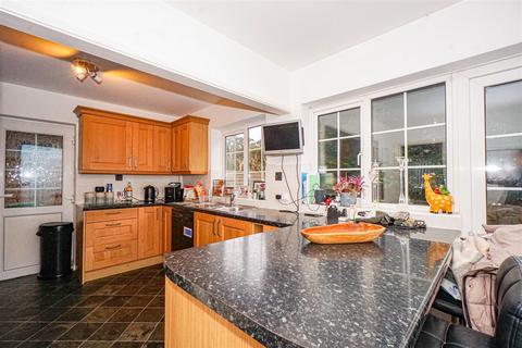 4 bedroom detached house for sale, Netherwood Close, Hastings