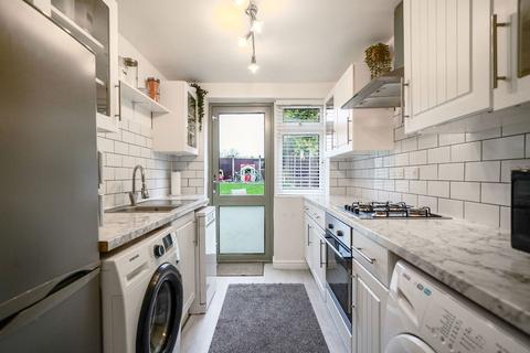 3 bedroom maisonette for sale, Rowood Drive, Solihull