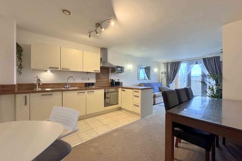 3 bedroom apartment for sale, Dewsbury Road, Elland HX5