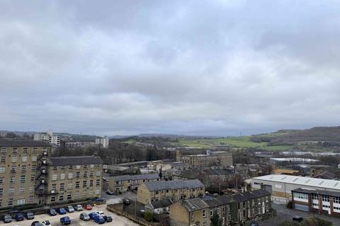 3 bedroom apartment for sale, Dewsbury Road, Elland HX5
