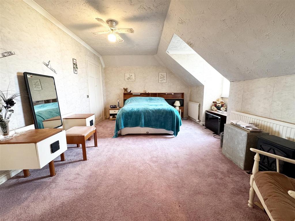 Bedroom  ONe