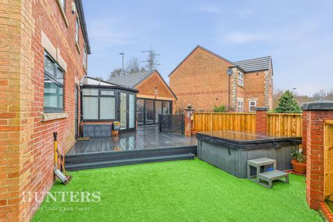 4 bedroom detached house for sale, Reddyshore Brow, Littleborough, OL15 9PF