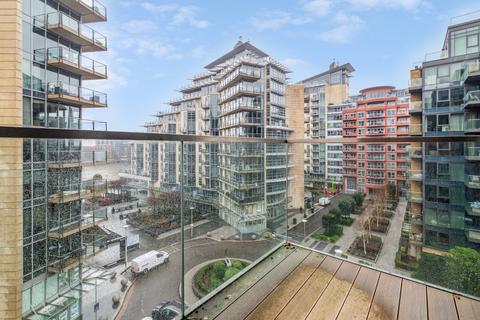 2 bedroom flat to rent, Discovery House, Juniper Drive, London
