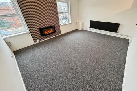 1 bedroom flat to rent, Halesowen Road, Netherton, Dudley