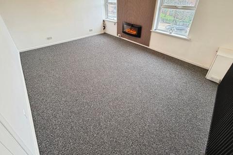 1 bedroom flat to rent, Halesowen Road, Netherton, Dudley