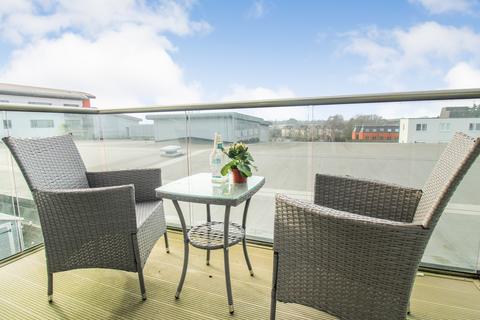2 bedroom apartment for sale, Queensmead,  Farnborough , GU14