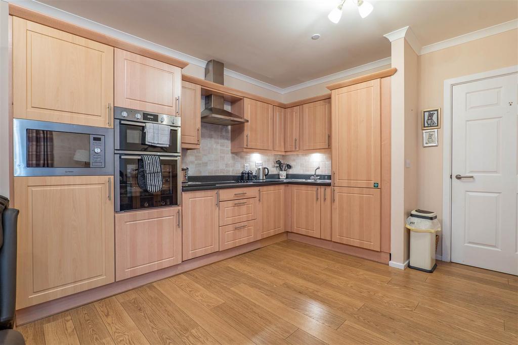 Lounge/Kitchen