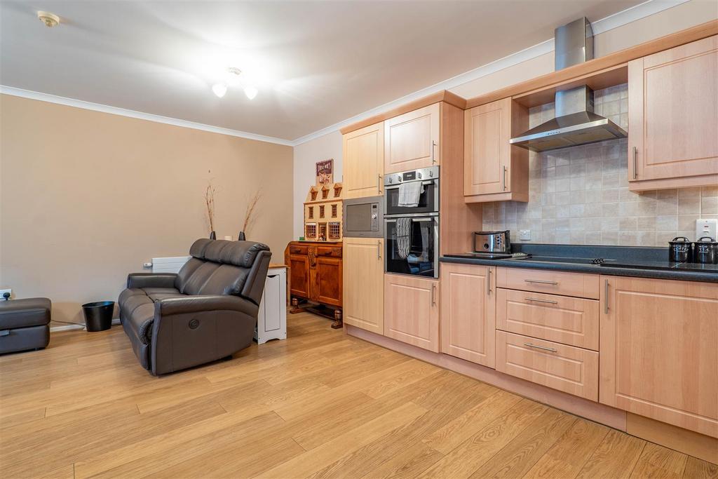 Lounge/Kitchen